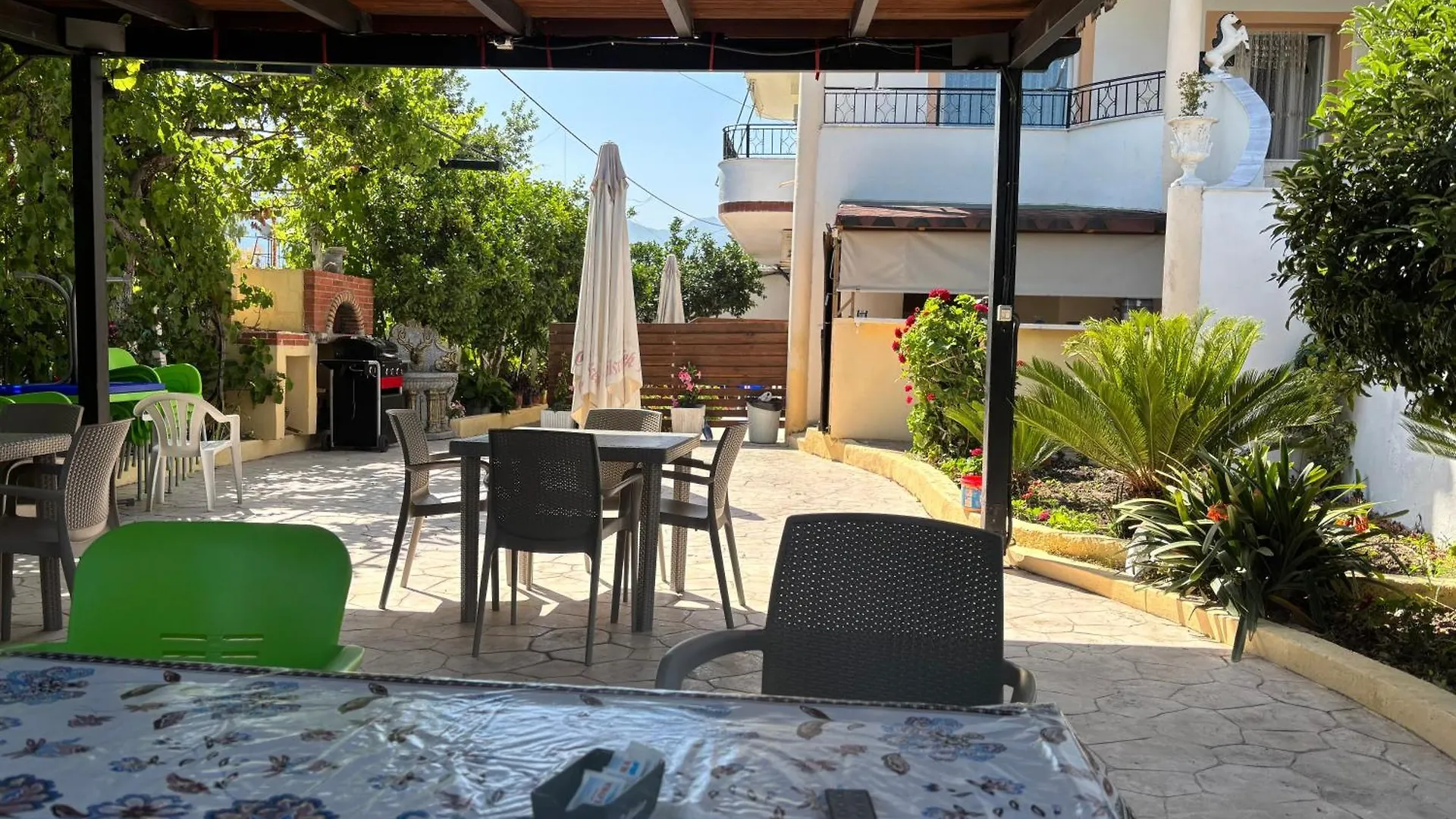 Apartments Rudi Orikum 0*,  Albania