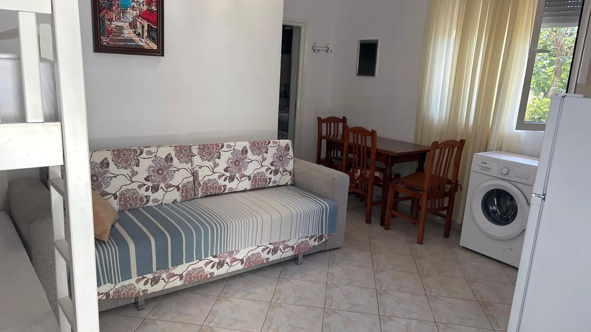 Apartments Rudi Orikum Albania